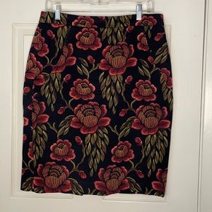 Ann Taylor Black and Red Floral Pencil Skirt Women’s Size 8